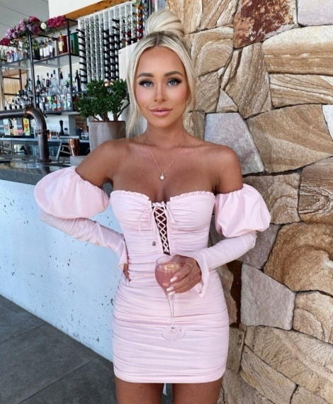 Aziza, stunning Russian escort in Rome for sex Aziza, stunning Russian escort in Rome for sex