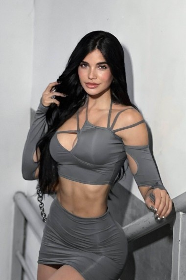 Adiliya, beautiful Russian escort who offers dates in Rome