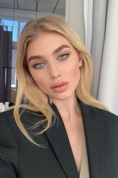 Karolina, beautiful Russian escort who offers 69 in Rome