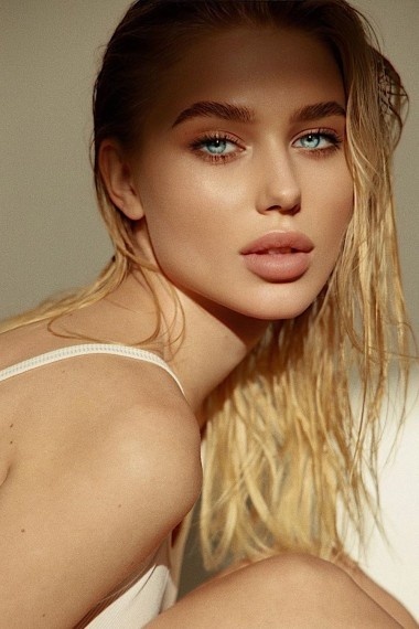 Karolina, beautiful Russian escort who offers company in Rome